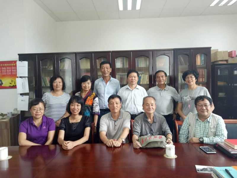 云南省文山州党史研究室座谈会_副本.jpg 云南省文山州党史研究室座谈会_副本.jpg